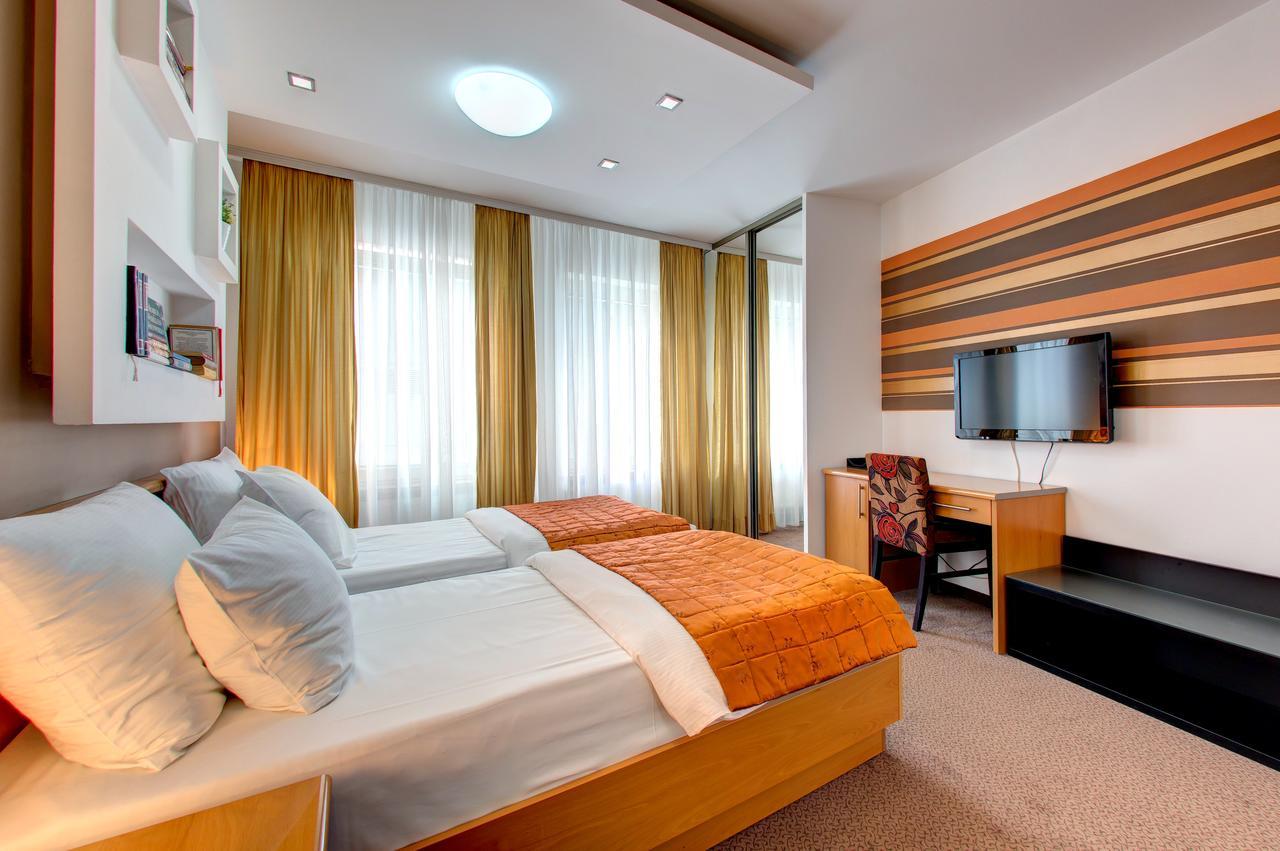 Standard Twin Room,974667703:JPEG